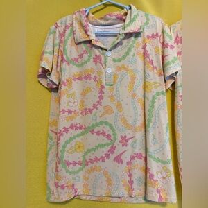 Coco Moon Lei Shortsleeve top